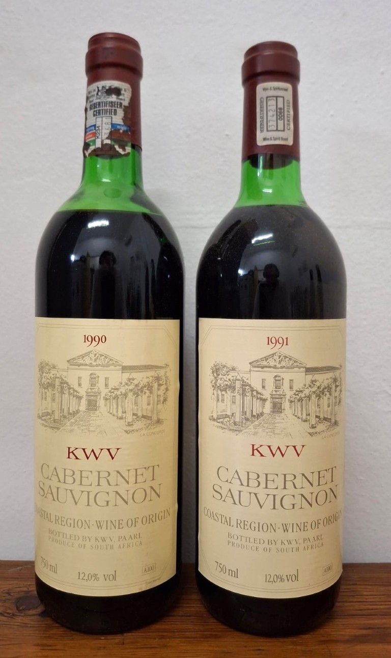 LOT 575 (32799L139) Est R300 to R600 - 3 x 1991 KWV Cabernet Sauvignon (750ml each) - Image 2
