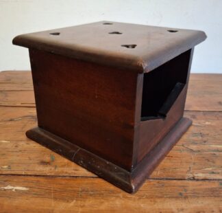 LOT 186 (32911) Est R500 to R1500 - A 19th Century Cape Stinkwood Voetstofie/ Foot Stove