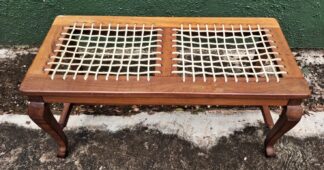 LOT 132 (32551) Est R800 to R1500 - A Vintage Transvaal Kiaat Duette Bench/Bankie circa 1940s