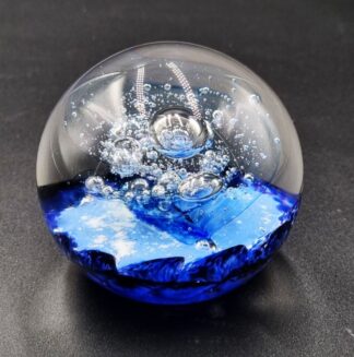 LOT 107 (33006) Est R400 to R800 - A Late 20th Century Handmade Scottish Selkirk Glass Paperweight