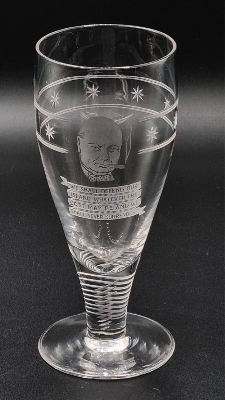 LOT 93 (32907) Est R400 to R800 – A Pair of Stuart Crystal Imperial pattern Dessert Bowls - Image 3