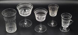 LOT 100 (32911) Est R500 to R1500 - A Collection of Edwardian Pall Mall Table Glassware (27pcs)