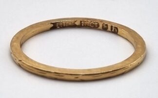 LOT 224 (32914) Est R1000 to R3000 - An 18ct Yellow Gold Ladies Eternity Ring of Small Size