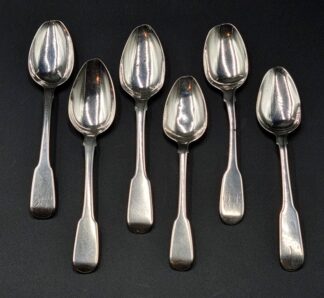 LOT 3 (32911) Est R2500 to R5000 - 6 x Assorted and Graduated George III Silver Fiddle pattern Teaspoons of Various Makers