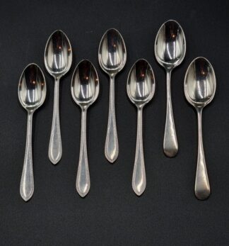 LOT 15 (32911) Est R1500 to R3000 - 5 x George V Silver Old English Pointed Bead pattern Afternoon Teaspoons