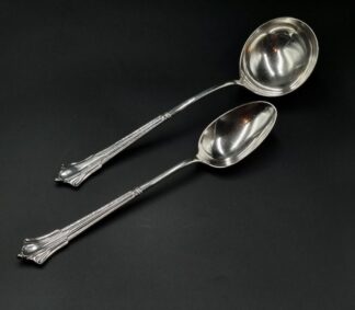 LOT 50 (32914) Est R200 to R400 - A Late Victorian EPNS Albany pattern Soup Ladle