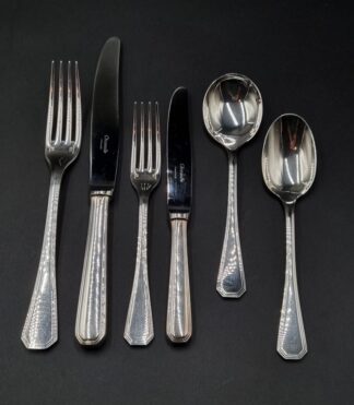 LOT 58 (31848) Est R5000 to R15000 - A Setting for 6 French Christofle America pattern Table Flatware Set
