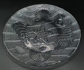 LOT 79 (33032) Est R500 to R1500 - A Pair of Swedish Kosta Boda Ocean Art Glass Circular Serving Platters