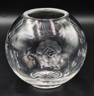 LOT 101 (10000) Est R300 to R600 - A Czech Crystal Rose-cut Orb-shaped Flower Vase