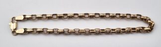 LOT 355 (32937J12) Est R2000 to R4000 - A Ladies 9ct Yellow Gold Open Link Bracelet