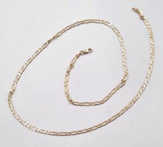 LOT 358 (32937J15) Est R3000 to R6000 - A Ladies 9ct Yellow Gold Grecian Link Neck Chain Bracelet