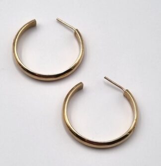 LOT 377 (32937) Est R1000 to R3000 - A Pair of Ladies 9ct Yellow Gold D-end Hoop Earrings