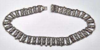 LOT 366 (33069) Est R1000 to R3000 - A Mid 20th Century Ladies Norwegian Silver Articulated Necklace