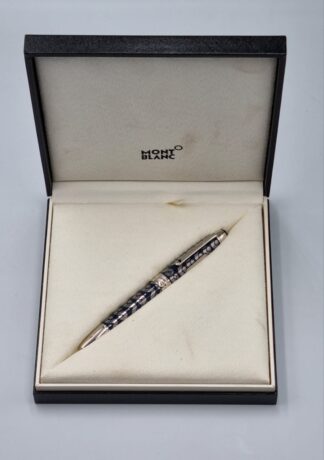 LOT 390 (32581) Est R15000 to R25000 - A Montblanc Meisterstück Around the World in 80 Days, Solitare LeGrand Fountain Pen (Special Edition collection, inspired by Jules Verne's classic adventure novel)