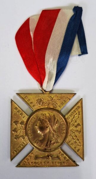 LOT 167 (32907) Est R200 to R400 - 1 x 1887 Queen Victoria Golden Jubilee Maltese Cross Commemorative Medal