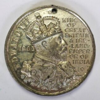 LOT 181 (32907) Est R50 to R150 - 1 x 1902 King Edward VII Grahamstown Coronation Crown size Medallion