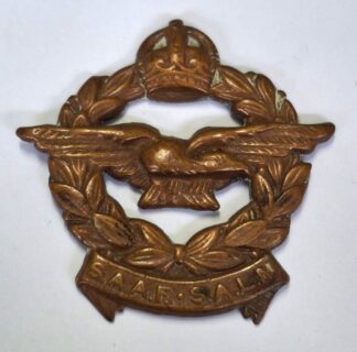 LOT 192 (33018) Est R100 to R300 - 1 x WWII South African Air Force Cap Badge