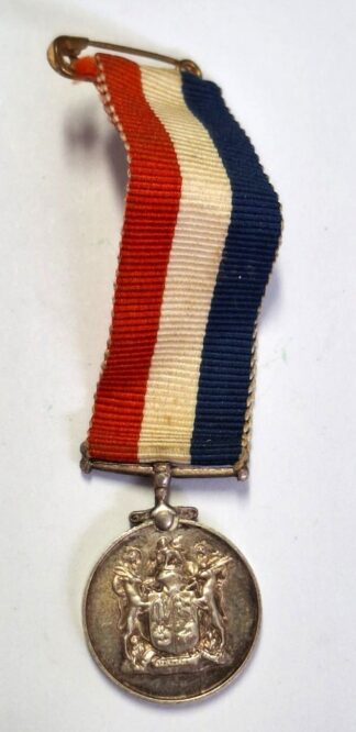 LOT 196 (33018) Est R500 to R1500 - 1 x Silver WWII South African Miniature Medal for War Services (Voluntary Medal)