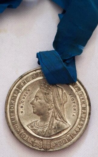 LOT 224 (32907) Est R1000 to R3000 - 1 x 1897 Queen Victoria Diamond Jubilee Commemorative Transvaal Medal