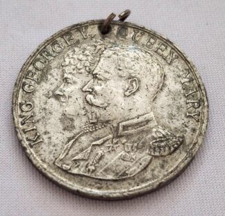 LOT 226 (32907) Est R50 to R150 - 1 x 1935 Great Britain George V and Mary Silver Jubilee Medal Commemorating the 25th Anniversary of King George V's Accession to the Throne.