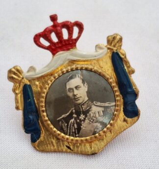 LOT 237 (32907) Est R50 to R150 - 1 x King George VI Commemorative Pin Back Badge
