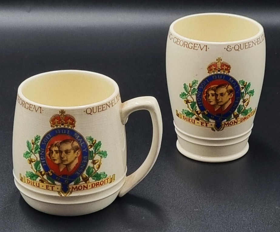 LOT 153 (325) Est R400 to R800 – A Commemorative 1911 Coronation Enamel Beaker - Image 3