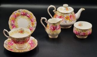 LOT 149 (33069) Est R1000 to R3000 - A Royal Albert Bone China Serena pattern Morning Set for One