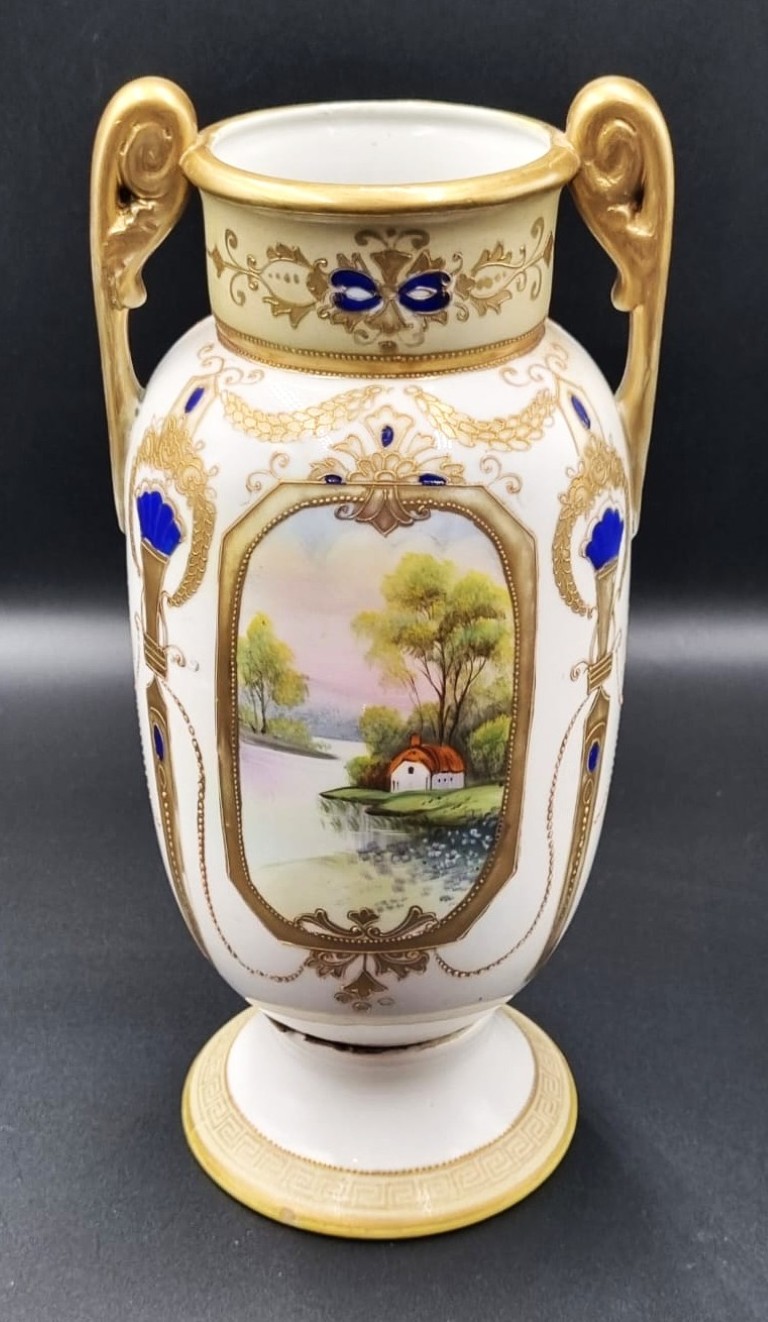 LOT 136 (32935) Est R1000 to R3000 – A Collection of Early 20th Century Japanese Noritake porcelain circa 1910-1930s (7pcs) - Image 2
