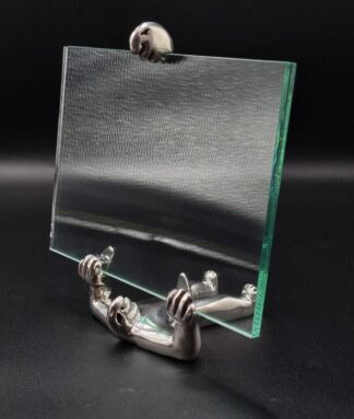 LOT 37 (33047) Est R500 to R1500 - A Novelty Carrol Boyes Cast Pewter and Glass Sumo Picture Frame (Small)