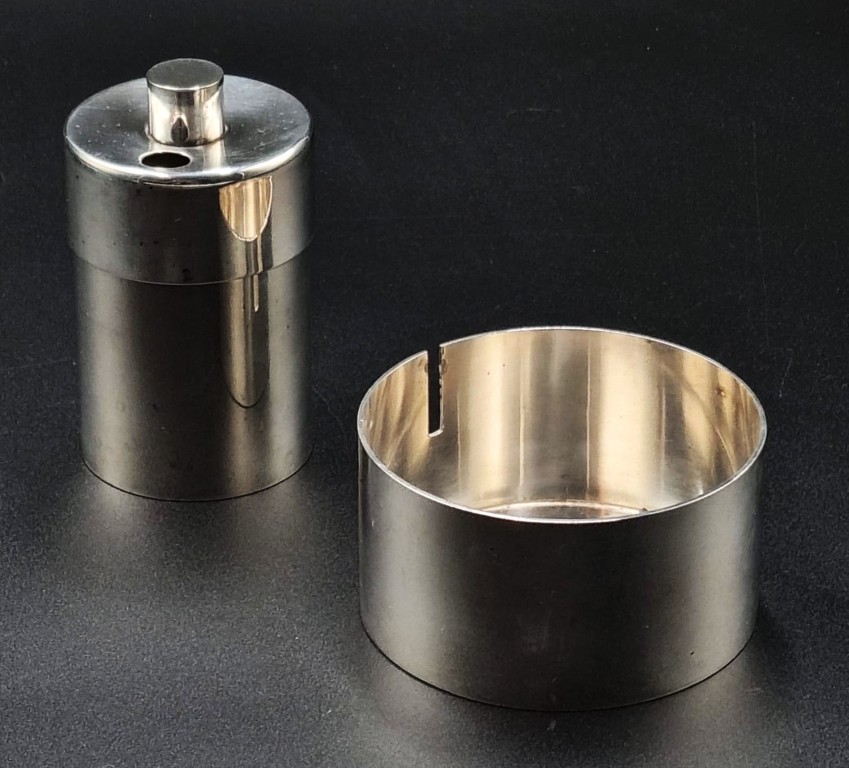 LOT 44 (33046) Est R500 to R1500 – A Mid 20th Century avant-garde French Christofle Silverplated Three-piece Condiment Set (Ensemble à condiments) circa 1970s-1980s - Image 3