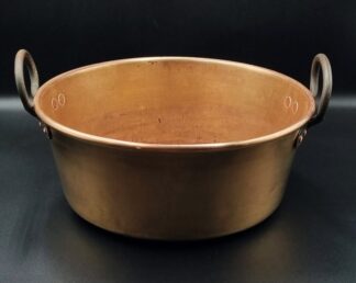 LOT 57 (33069) Est R500 to R1500 - A Late Victorian Brass Jam Boiler of Neat Proportions