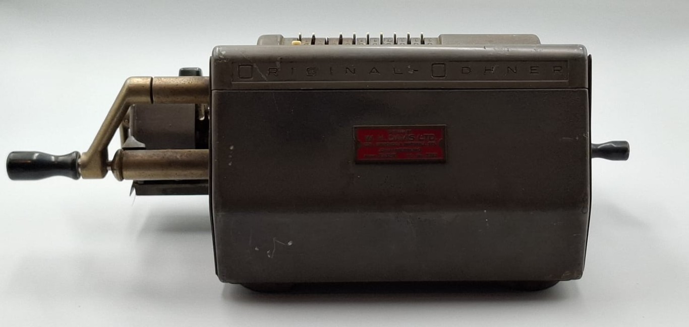LOT 193 (32943) Est R300 to R600 – A Mid 20th Century Swedish Manufactured ORIGINAL ODHNER Mechanical Calculator (Model 229) - Image 6
