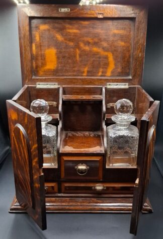 LOT 185 (32947) Est R1000 to R3000 - An Edwardian Gentleman's Oakwood and Veneer Smoking and Liquor Cabinet