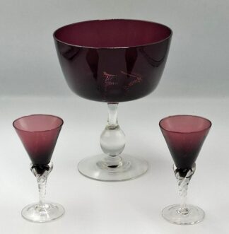 LOT 159 (33132) Est R300 to R600 - A Italian Amethyst and Clear Glass footed Tazza