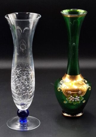 LOT 157 (32950) Est R300 to R600 - An Italian Empoli Glass Cracked Ice Solifleur Flower Vase