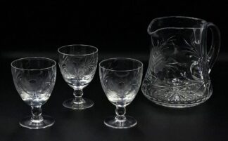 LOT 181 (32947) Est R800 to R1600 - A Mid 20th Century 7-piece Brierley Lead Crystal Water Set