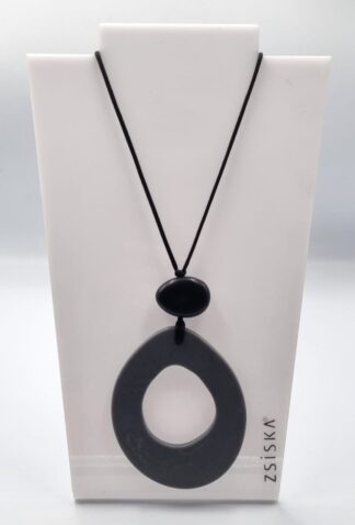 LOT 389 (33081) Est R400 to R800 - A Ladies Minimalist-style Zsiska Designer Handcrafted Resin Emocion Collection Open Circle Resin Pendant