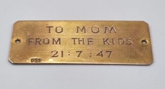 LOT 390 (32947) Est R1500 to R3000 - An Unusual Post-war SA Union Period 9ct Strawberry Gold Presentation Plaque