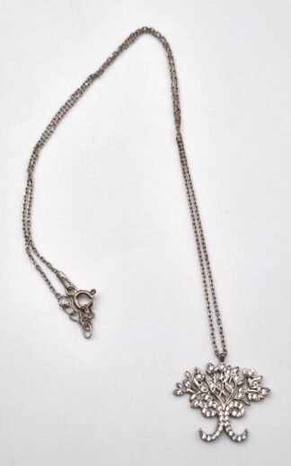 LOT 366 (33081) Est R400 to R800 - A Ladies Turkish Sterling Silver Fine-link Neck Chain