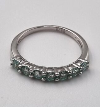 LOT 374 (33081) Est R200 to R400 - A Ladies Sterling Silver Dress Ring