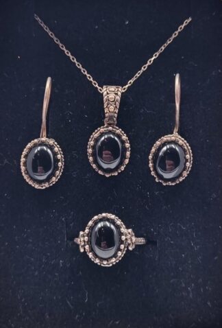 LOT 398 (33081) Est R400 to R800 - A Ladies Turkish Sterling Silver 4-piece Demi Parure