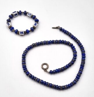 LOT 406 (3295942) Est R500 to R1500 - A Handcrafted Contemporary Ladies Lapis Lazuli Bead Necklace