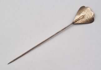 LOT 336 (32914) Est R100 to R300 - A Vintage Ladies Sterling Silver Hairpin in the Chinoiserie taste