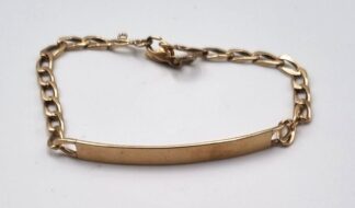 LOT 334 (32914) Est R3000 to R6000 - An 9ct Yellow Gold Fine Figaro  Link Name Tag Bracelet