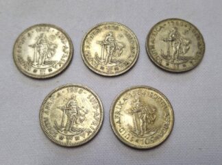 LOT 428 (32959N1) Est R300 to R600 - An Assortment of 4 x South African 1 Shilling Coins