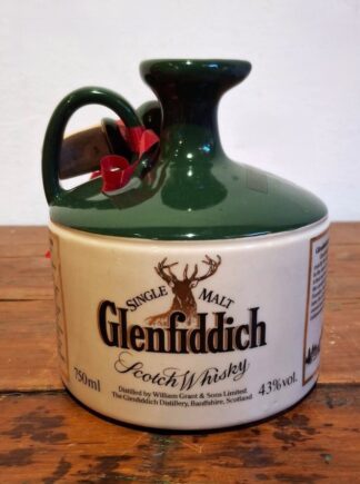 LOT 256 (32947LL1) Est R500 to R1500 - 1 x Glenfiddich Robert the Bruce Single Malt Scotch Whisky (750ml)
