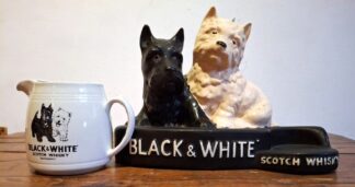 LOT 243 (32941) Est R200 to R400 - 1 x Black & White Bottle Ceramic Display Stand