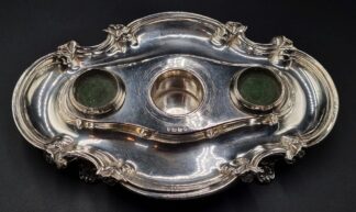 LOT 29 (32951) Est R8000 to R15000 - An Early Victorian Silver Naturalist-style footed Standish Frame