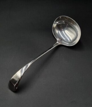 LOT 59 (32945) Est R150 to R300 - A Classic English EPNS Old English pattern Soup Ladle