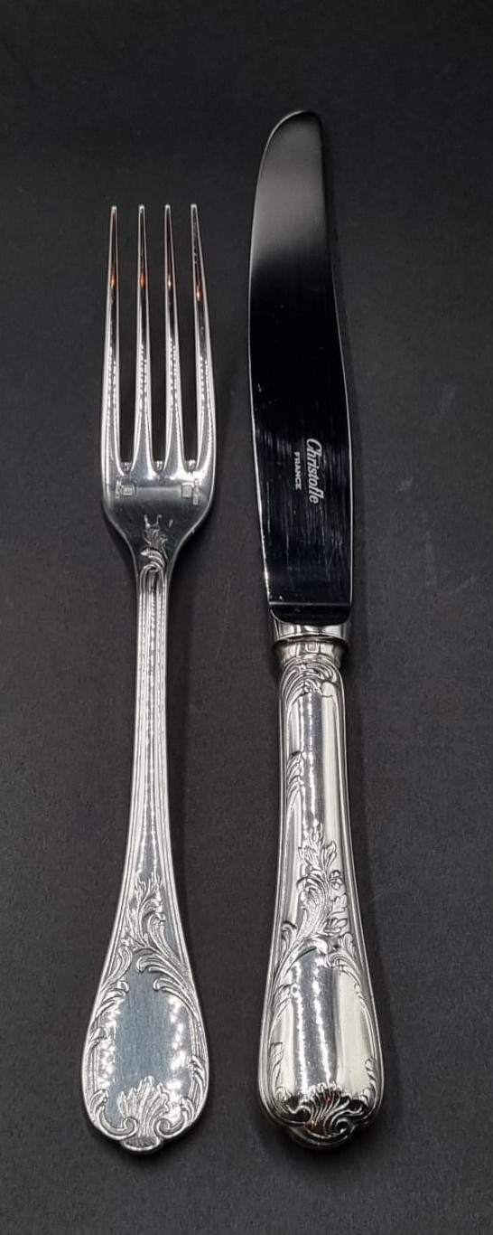 LOT 66 (33100) Est R15000 to R30000 – An Extensive Late 20th Century French Christofle Silverplated Marly pattern Flatware Service for Twelve (132pcs) - Image 2
